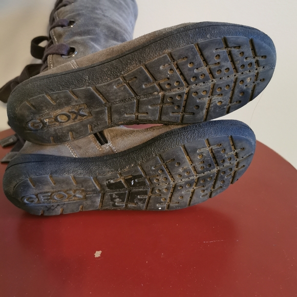 Women's size 8 Geox Winter Boots - Picture 2 of 7